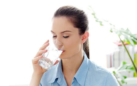 Giá trị của nước ion kiềm giàu hydro đối với sức khỏe con người